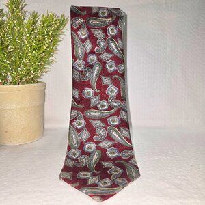 ZYLOS GEORGE MACADO ITALIAN SILK TIE CRIMSON WITH GRAY PAISLEY DESIGN EUC